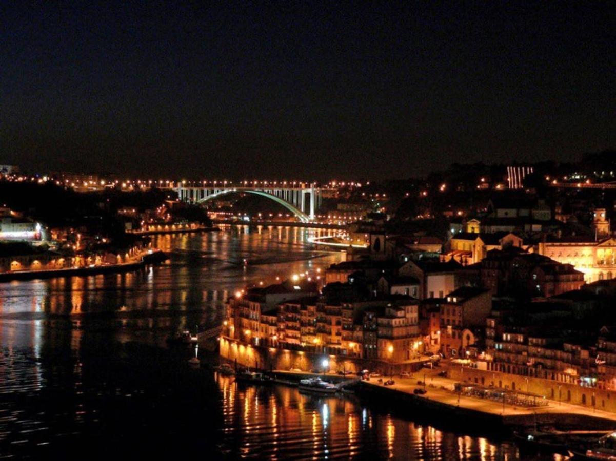 ! Free Parking Street ! Ground Floor With Washer! Oporto
